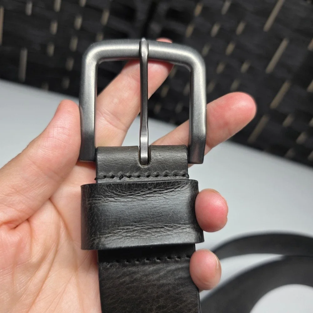 American Eagle Mens Black Genuine Leather Belt Gunmetal Buckle Size Medium AE